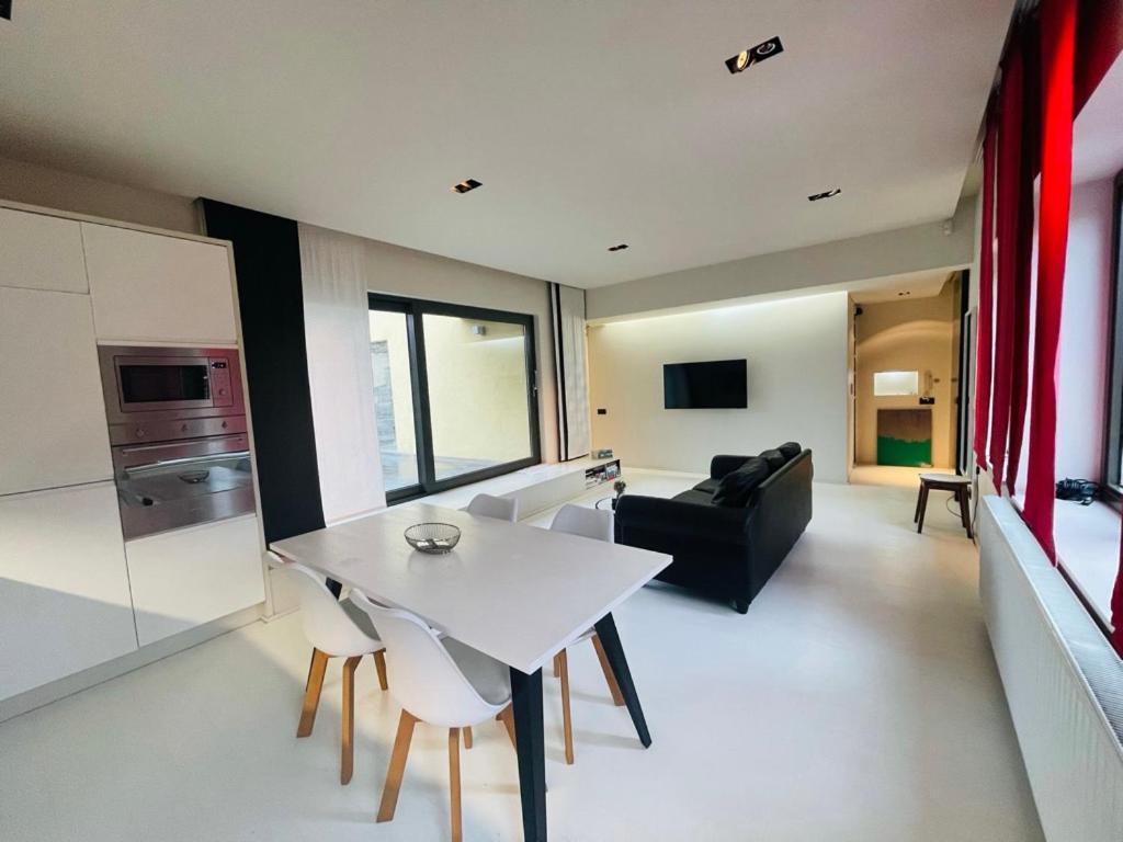 브뤼셀 Down Town Penthouse With Private Parking 아파트 외부 사진